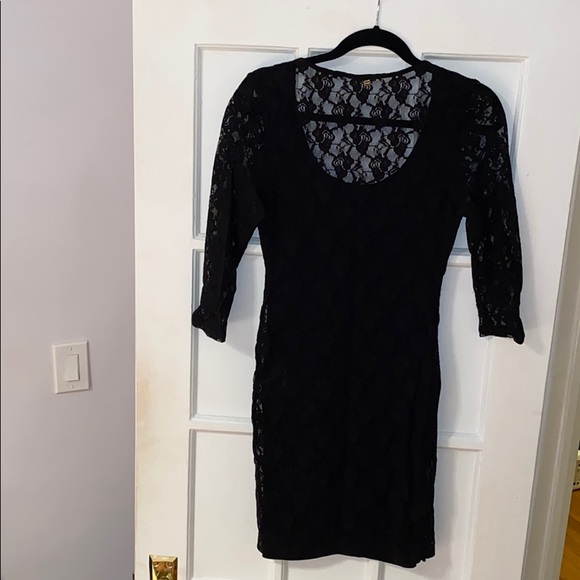 GUESS Dakota 3/4” Sleeve Lace Dress size M - Picture 6 of 8